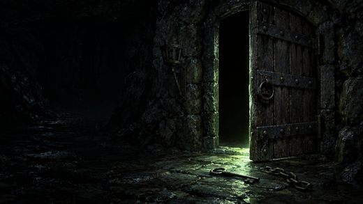 Une porte de donjon en fer à demi ouverte, une lumière verte et froide passant par l'entrebâillement, une clé tombée et une chaîne brisée au sol.